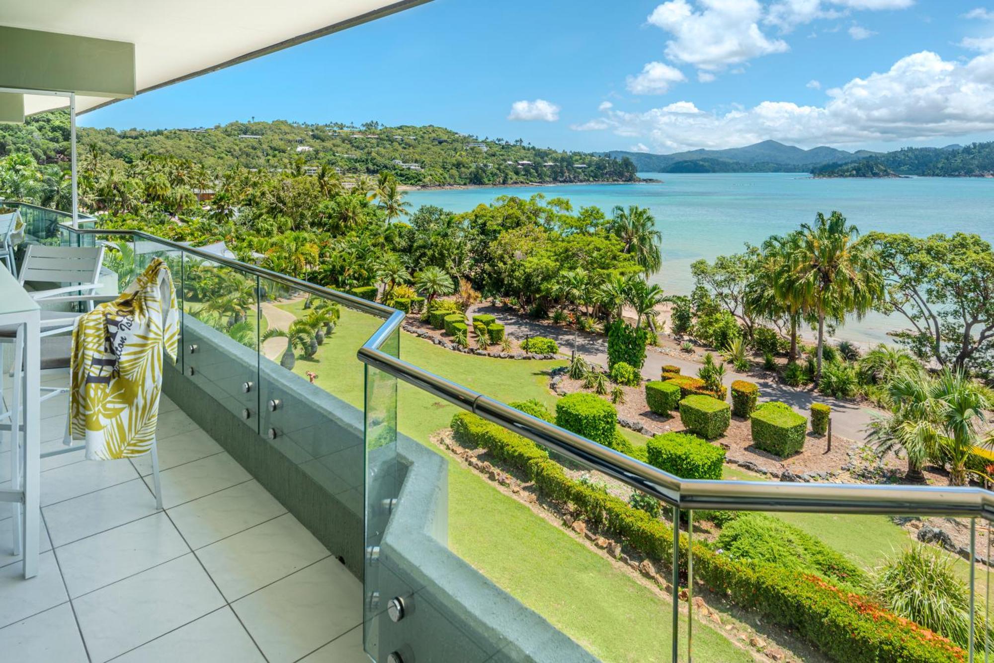 Lagoon Beachfront Lodge 202 On Hamilton Island By Hamorent Екстериор снимка