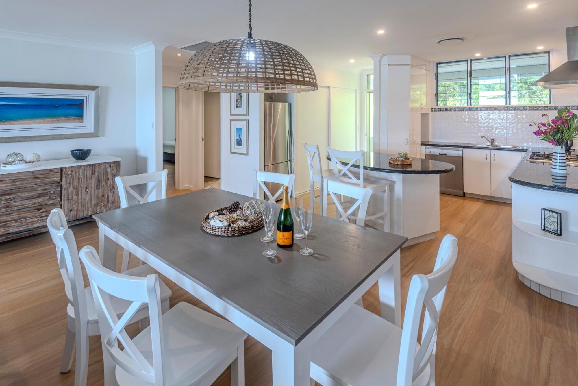 Lagoon Beachfront Lodge 202 On Hamilton Island By Hamorent Екстериор снимка